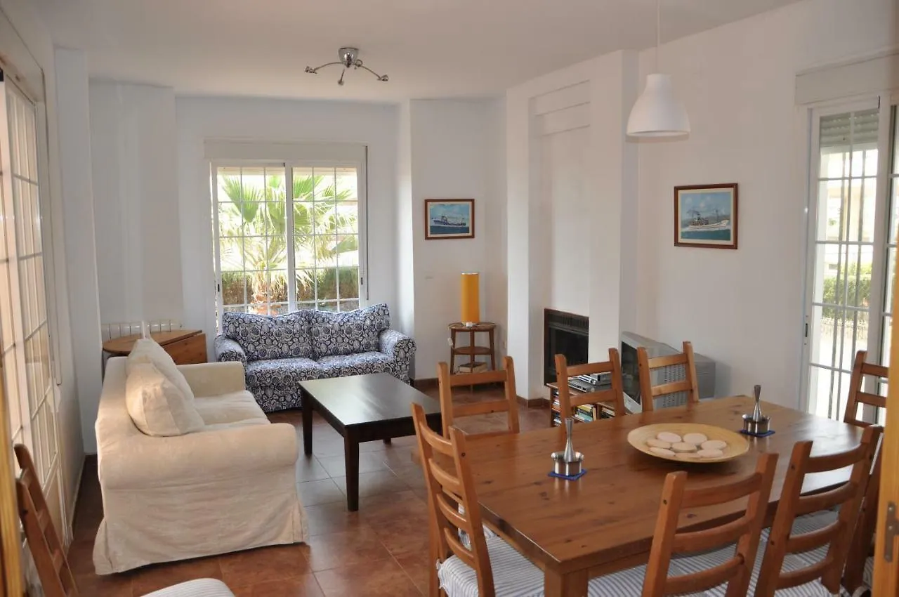 Villa Canela With Heated Pool, Piscina Climatizada Isla Canela Spain